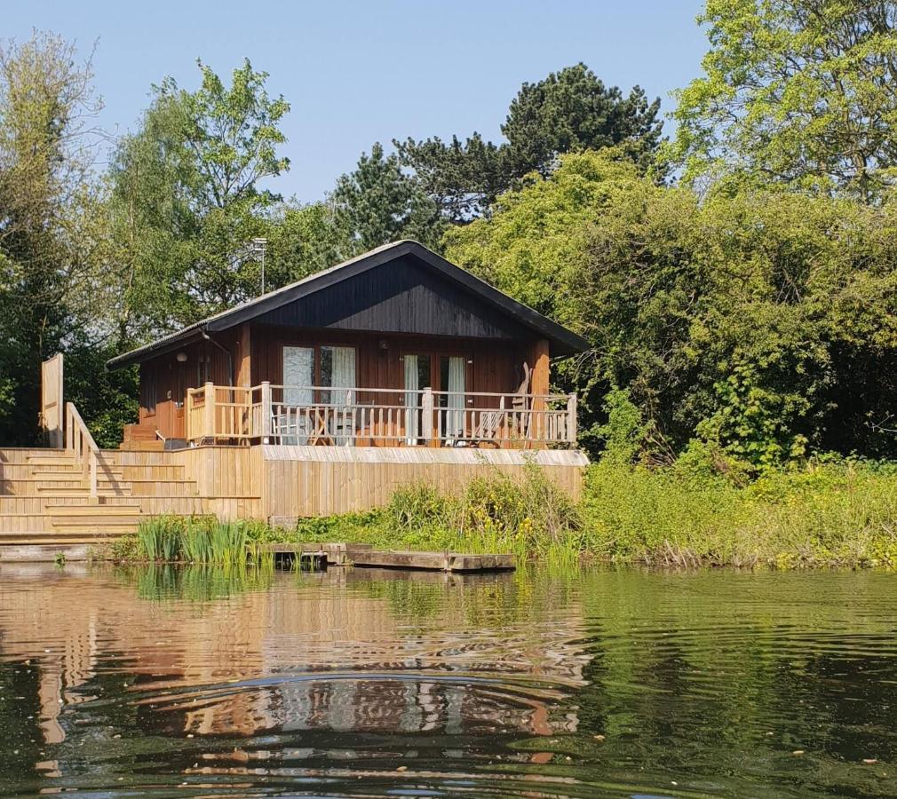 Holly Lodge 14 Hot Tub York Ngoại thất bức ảnh